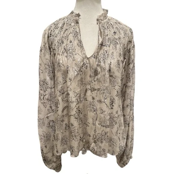 NWOT Love the Label Meredith Smocked Metallic Top Sz S Sabina Lurex Print - Picture 2 of 12